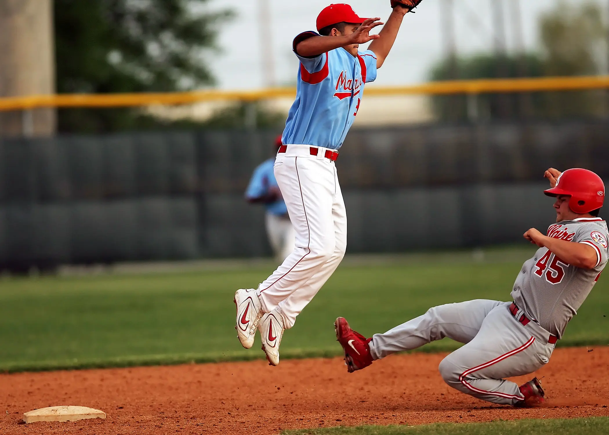 how to become a baseball player in college
