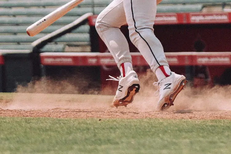 Metal vs. Molded Baseball Cleats