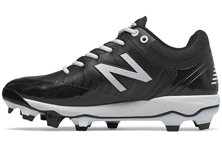 Metal vs Molded Baseball Cleats