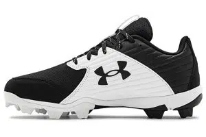 Baseball cleats