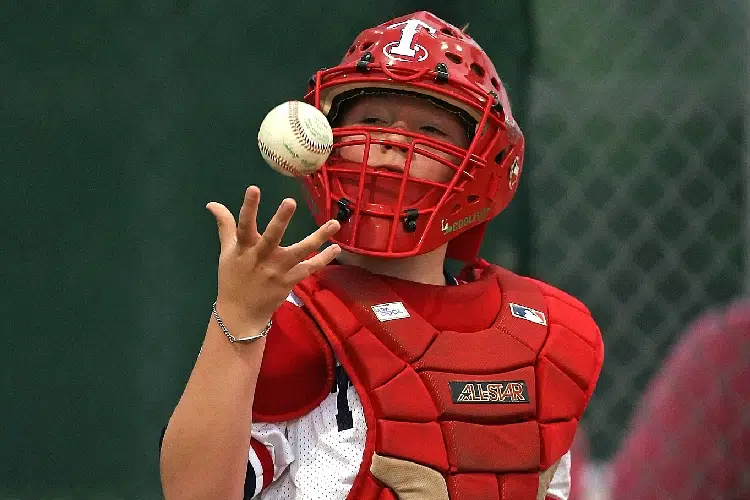 Youth Catchers Gear 9 12