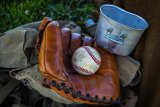 How to Clean a Baseball Glove? 3 Different Ways to Clean It